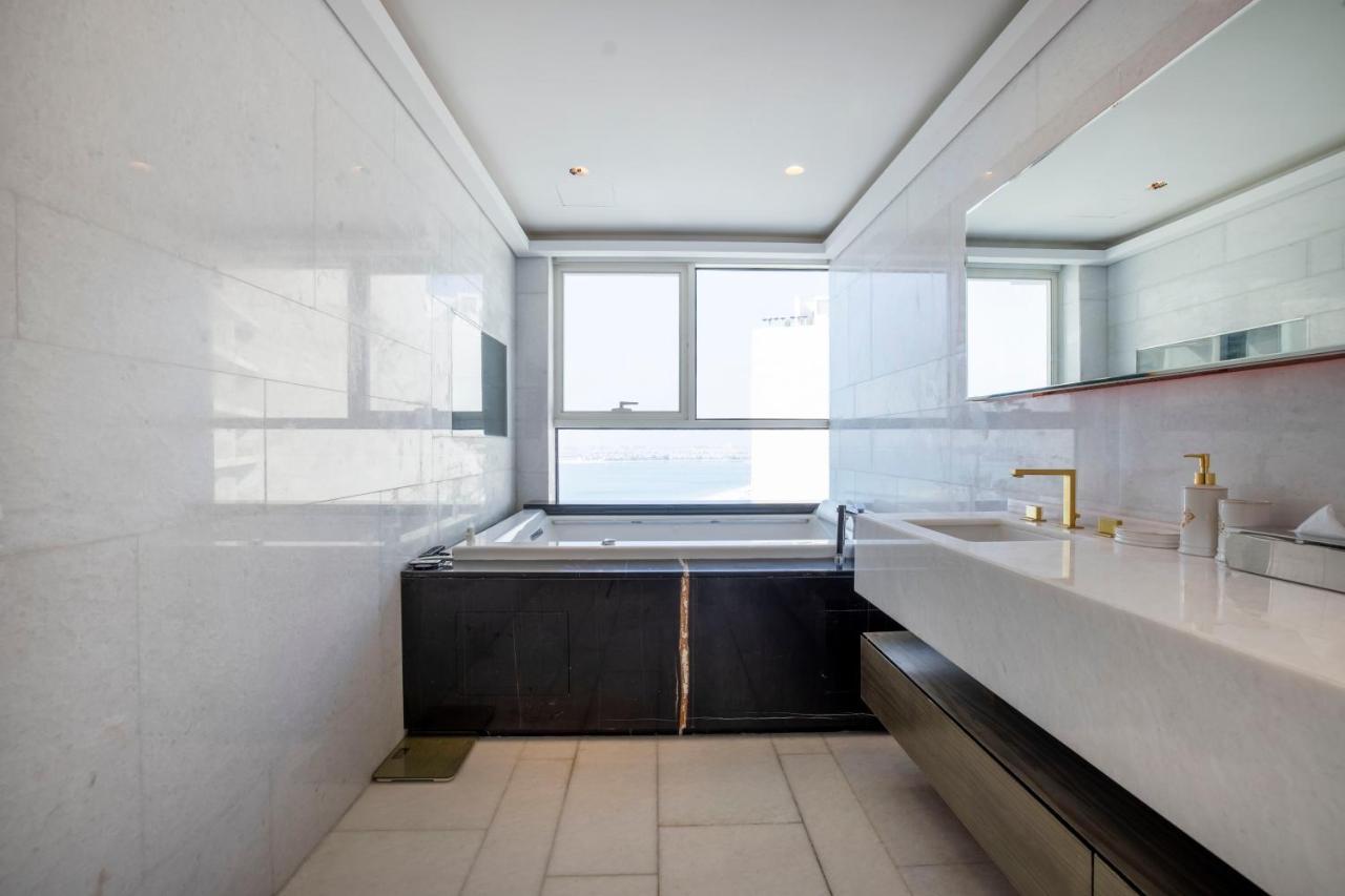 Five Palm Jumeirah 2Br Luxury Penthouse , Full Marina See View With Private Pool Dubai Exteriör bild