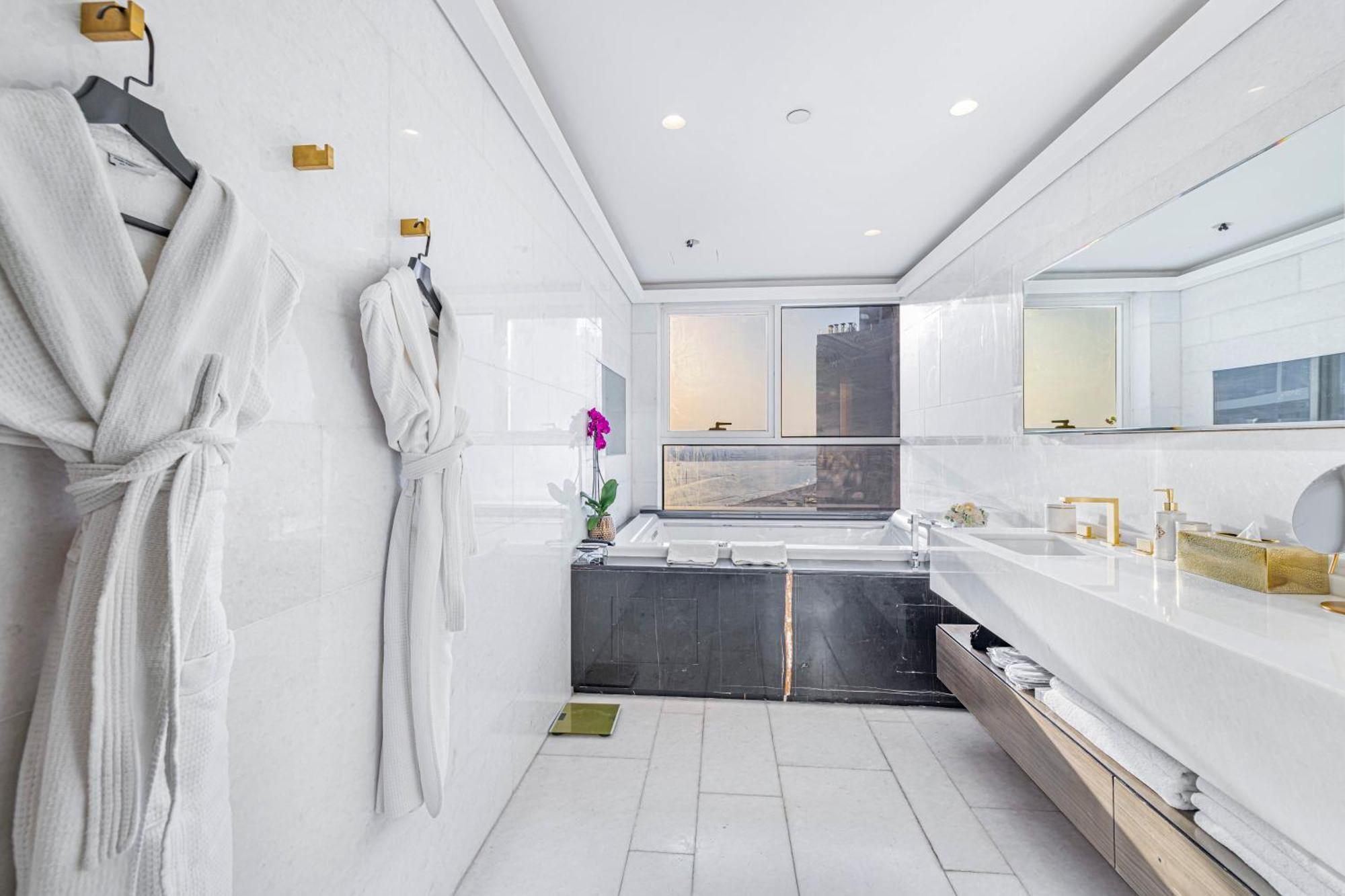 Five Palm Jumeirah 2Br Luxury Penthouse , Full Marina See View With Private Pool Dubai Exteriör bild